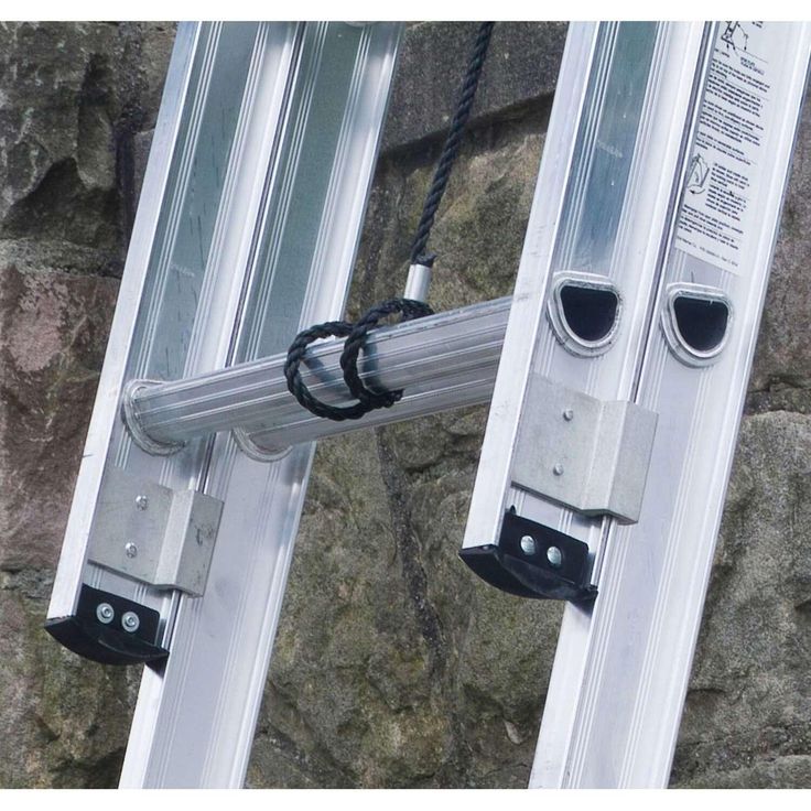 Werner 20 ft. H Aluminum Telescoping Extension Ladder Type IA 300 lb. capacity