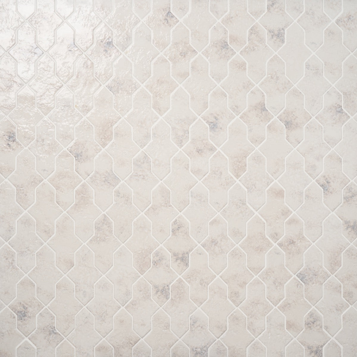 Greta Cruz Seashell White 5x8 Glossy Textured Porcelain Tile