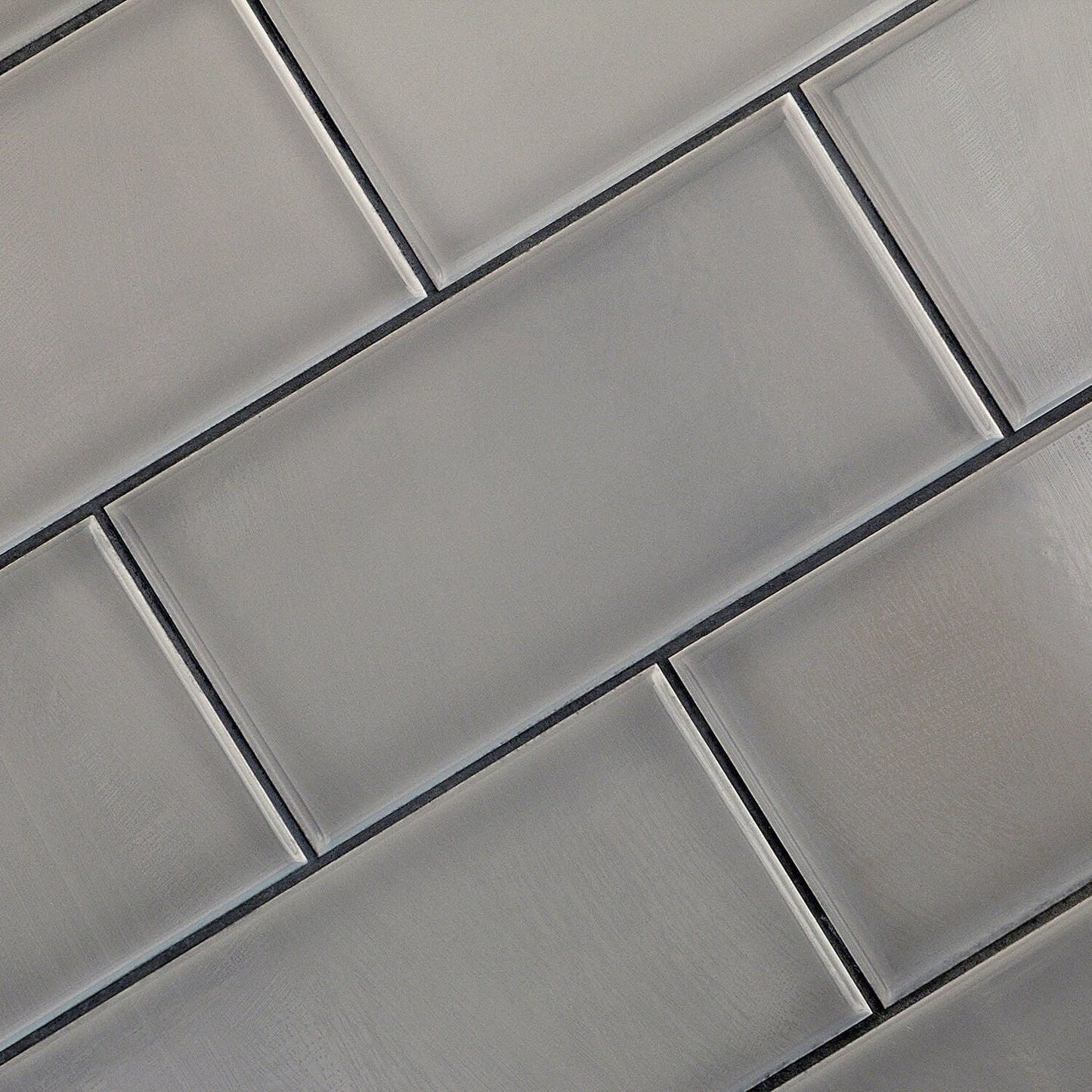 Vector Gris Gray 4x8 Polished Ceramic Subway Tile