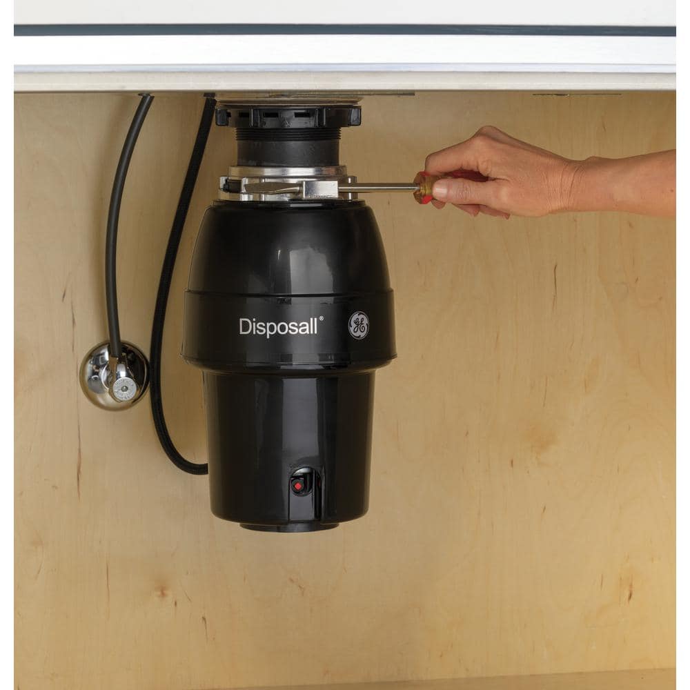 GE 1/2 HP Continuous Feed Garbage Disposal, Model GFC530N