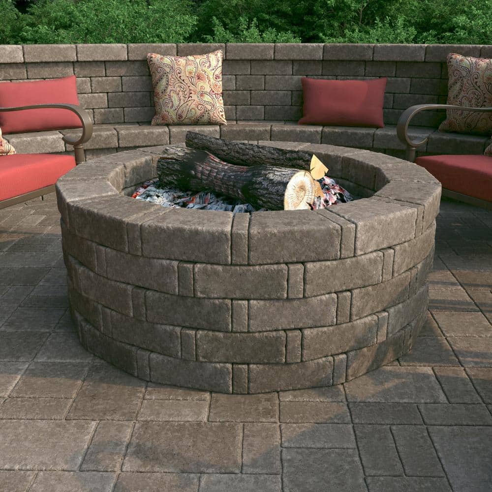 Pavestone RumbleStone Square 7 in. x 7 in. x 1.75 in. Greystone Concrete Paver (288 Pcs. / 98 Sq. ft. / Pallet)