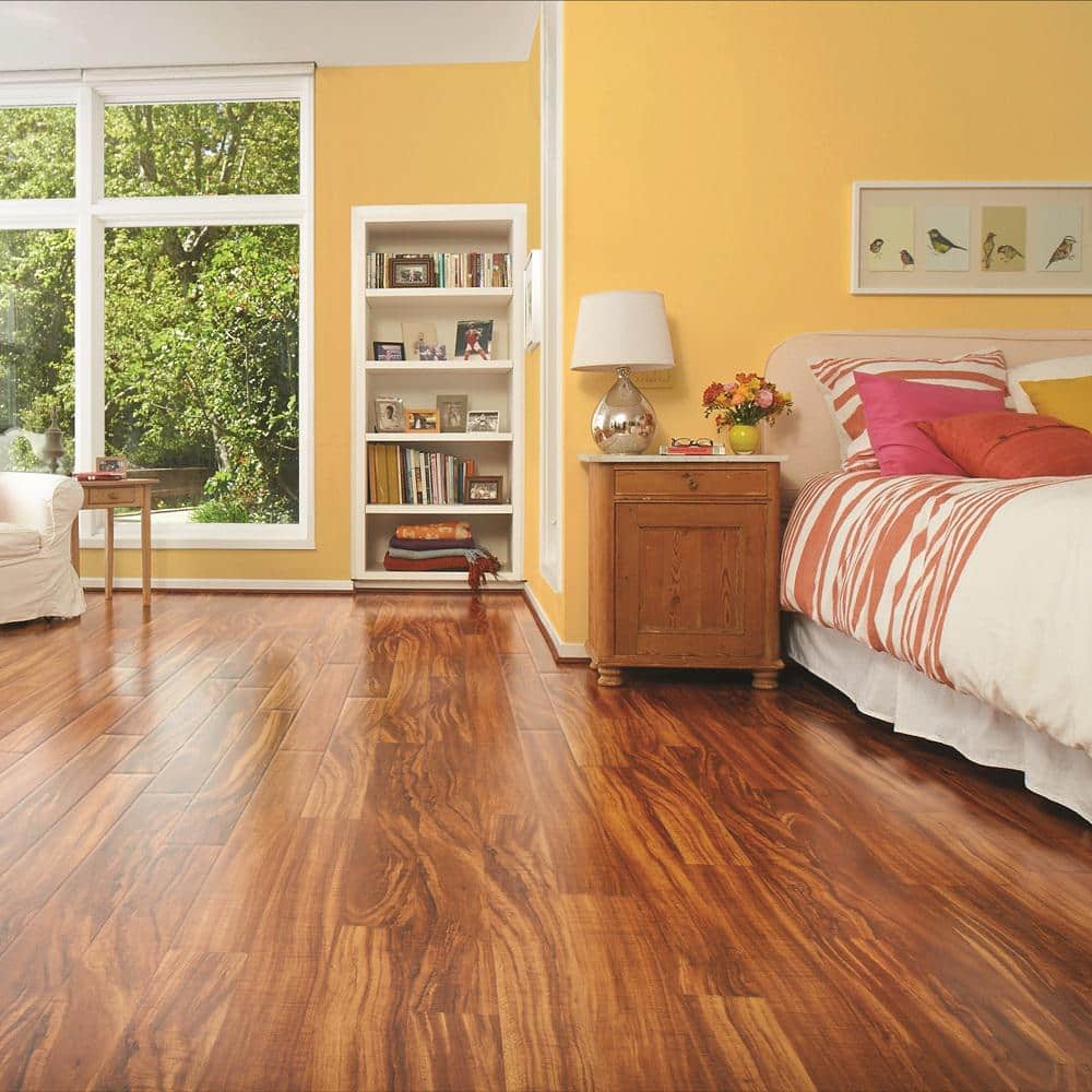 Pergo Outlast+ Hawaiian King Koa 12 mm T x 5.2 in. W Waterproof Laminate Wood Flooring (13.74 sqft/case)