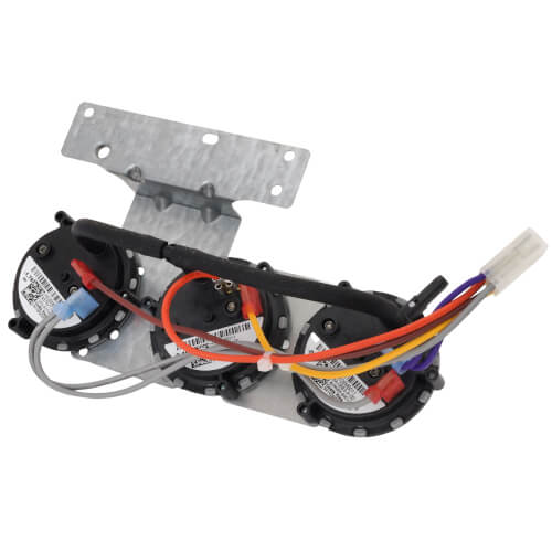 Carrier HK06MB011 pressure switch - front view (Product Type: Pressure Switch)
