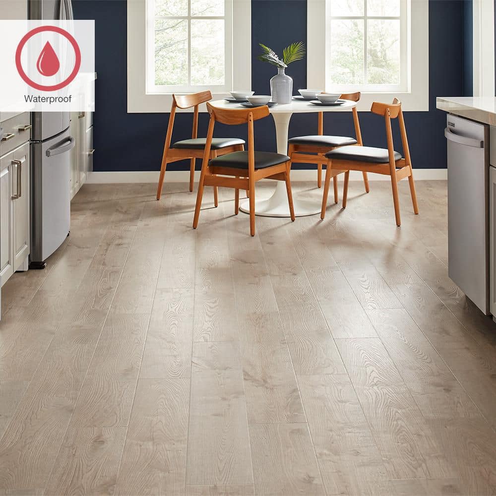 Pergo Outlast+ Jetties Beach Oak 12 mm T x 7.4 in. W Waterproof Laminate Wood Flooring (19.63 sqft/case)