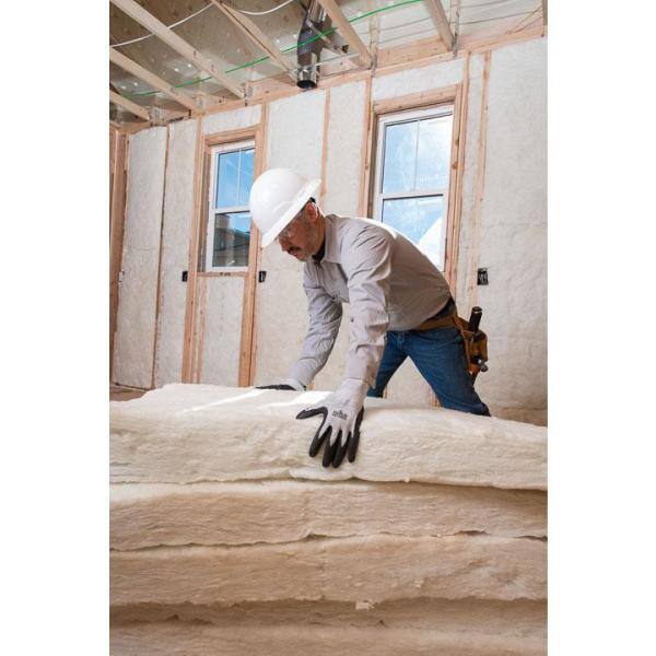 Johns Manville JM R-21 Unfaced Fiberglass Batt Insulation for 2x6 Walls, 15 in. x 93 in. (67.81 sq-ft)