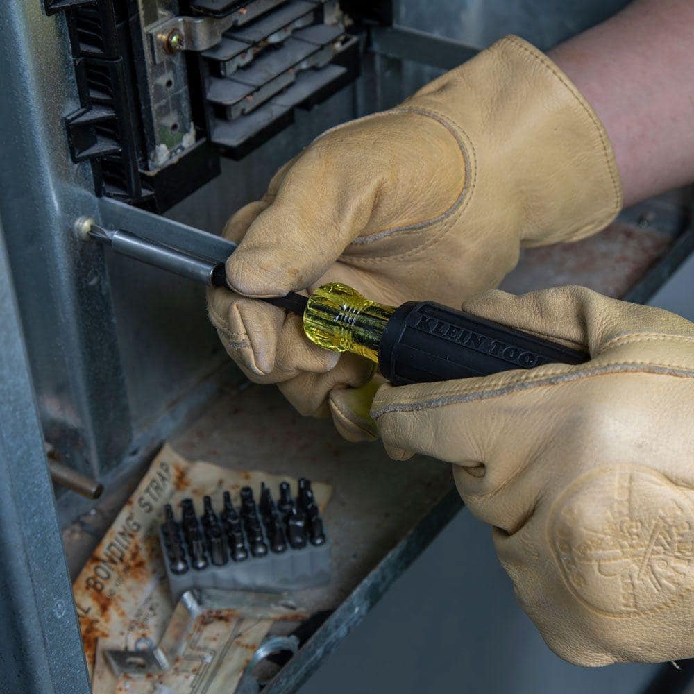 Klein Tools Magnetic Screwdriver with 32 Tamperproof Bits, Model 32510