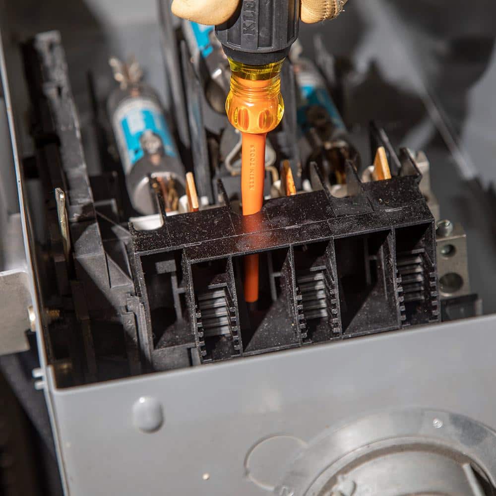 Klein Tools 33734INSR Slim-Tip Insulated Screwdriver Set, Phillips/Cabinet/Square, 4-Piece
