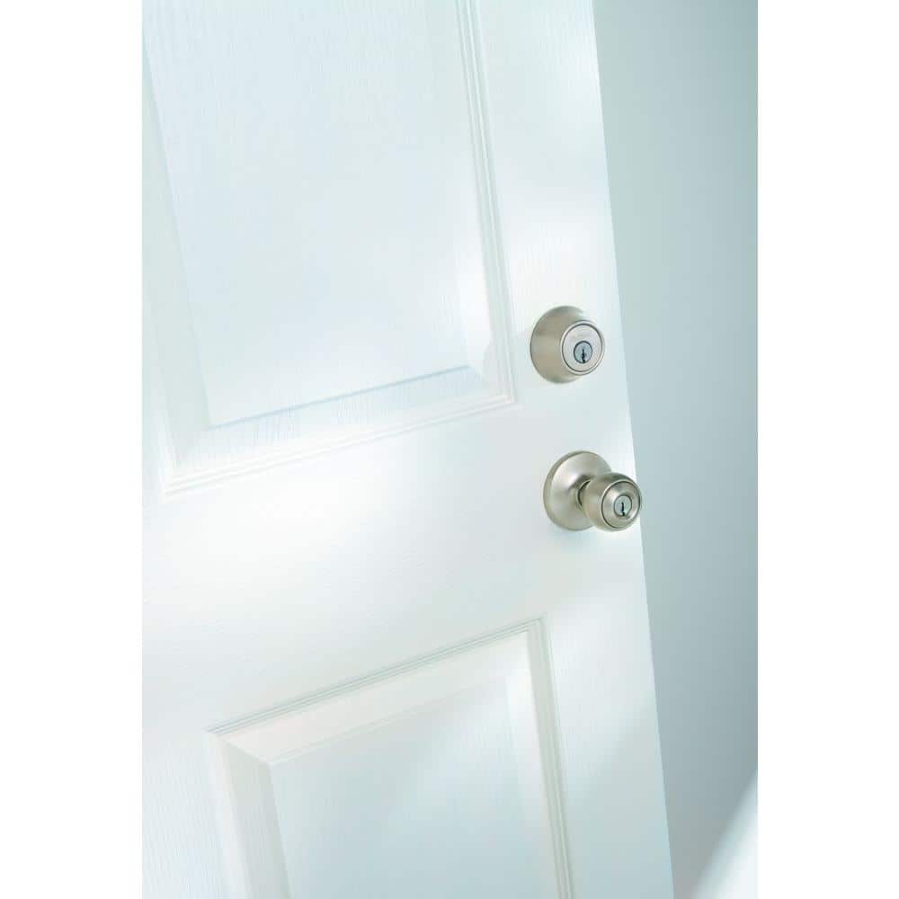 Kwikset Polo Satin Nickel Entry Door Knob & Single Cylinder Deadbolt Combo Pack with Microban Antimicrobial Technology