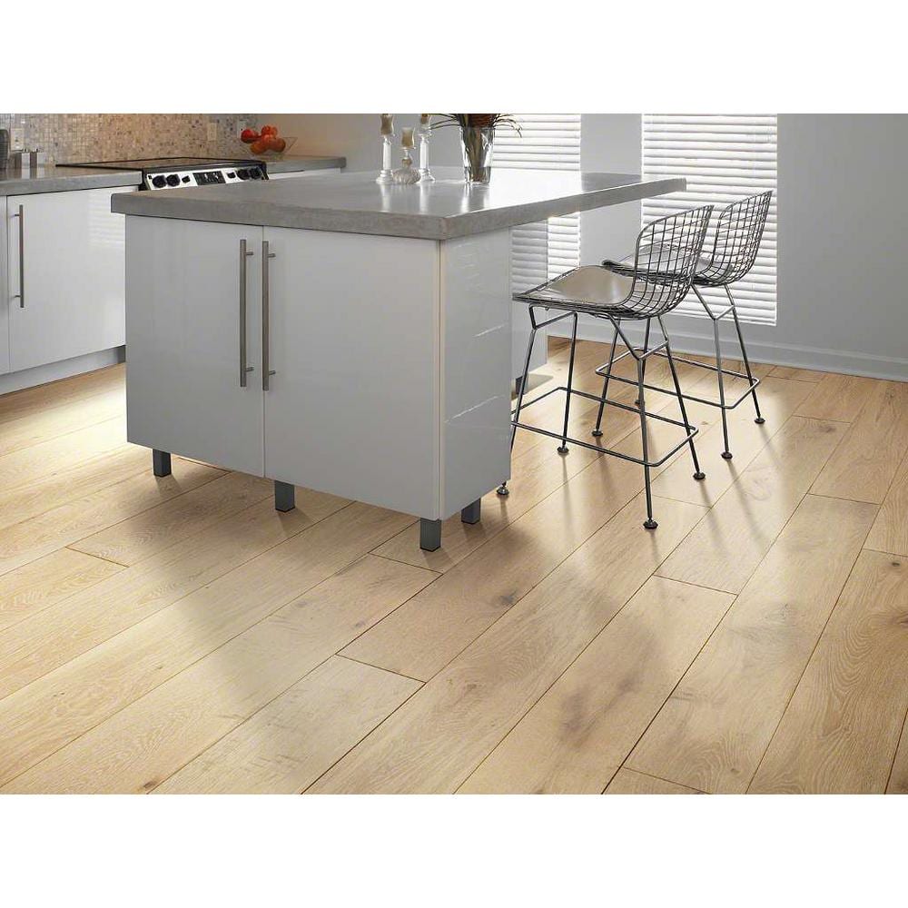 Shaw Richmond Lancaster White Oak 9/16 in. T X 7.5 in. W Tongue and Groove Engineered Hardwood Flooring (31.09 sq.ft./case)