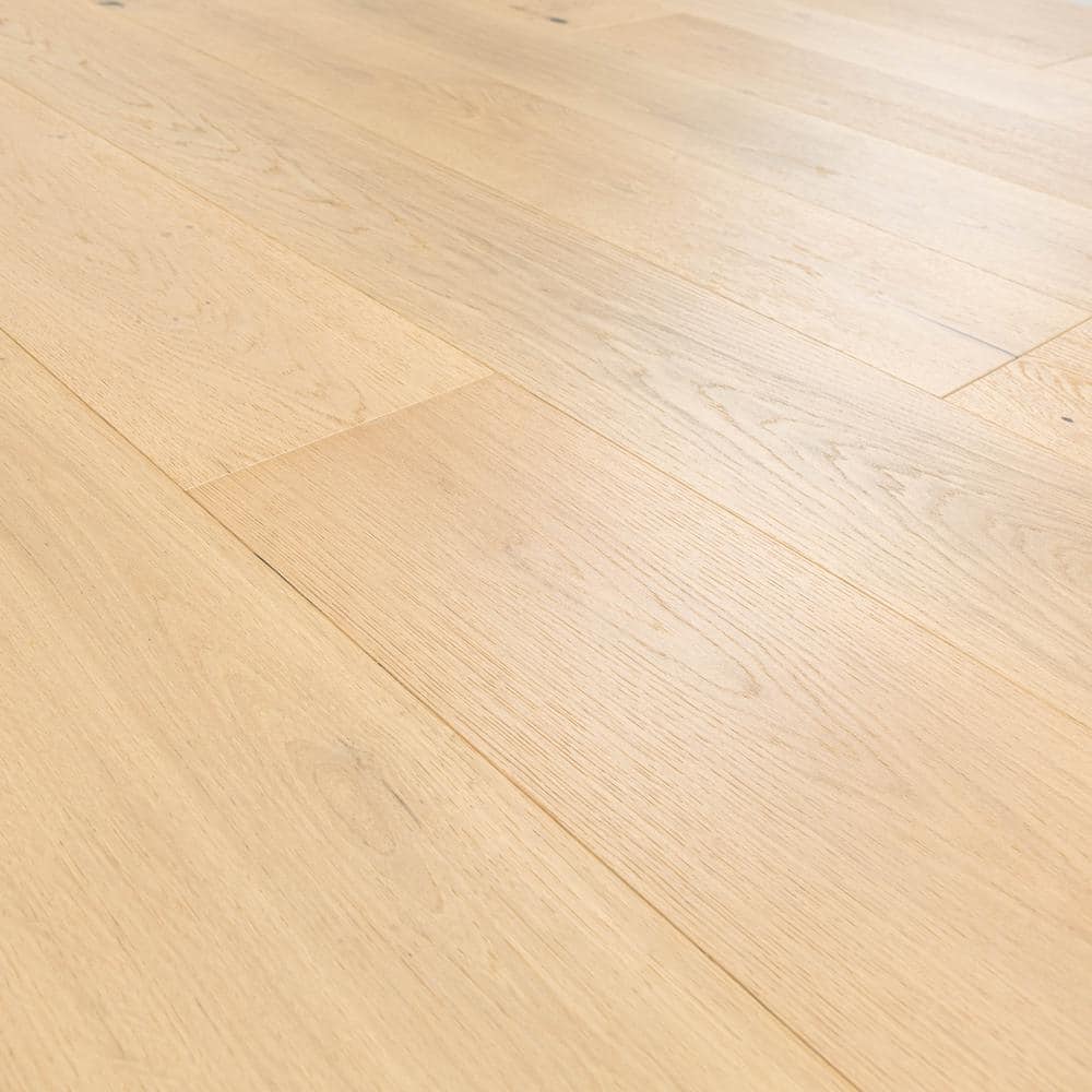 MSI Lyon Valley White Oak XXL 5/8 in. T x 9.45 in. W Tongue and Groove Engineered Hardwood Flooring (1363.92 sq. ft./pallet)