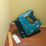 Makita 18V LXT Lithium-Ion 18-Gauge Cordless Brad Nailer (Tool-Only)