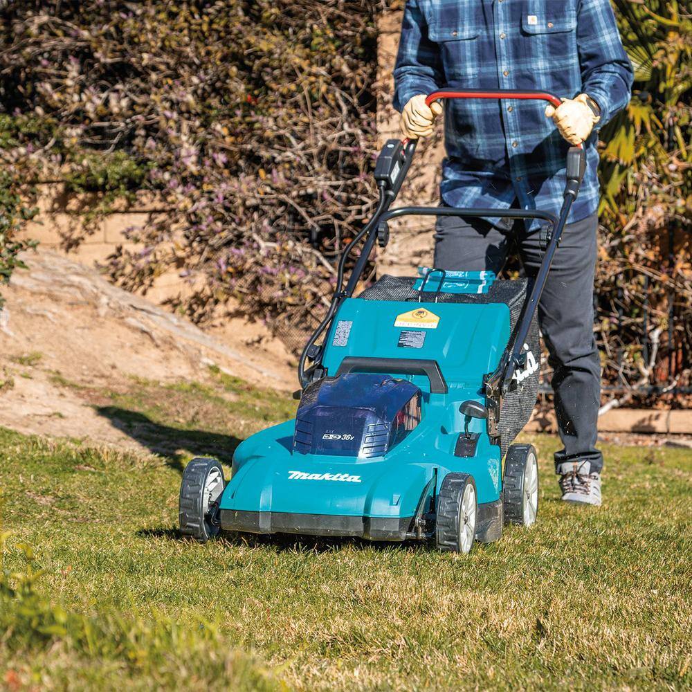 Makita 18V X2 (36V) LXT Lithium-Ion Cordless 19 in. Walk Behind Lawn Mower Kit w/4 batteries (4.0Ah)