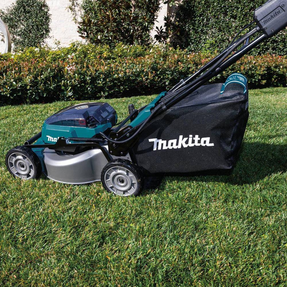 Makita 18 in. 18V X2 (36V) LXT Walk Behind Self Propelled Lawn Mower Kit w/4 Batteries(5.0 Ah) with 18V X2 (36V) LXT Blower