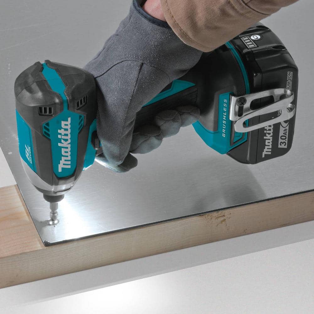 Makita 18V LXT Lithium‑Ion Brushless Cordless Impact Driver Kit with (1) 3.0Ah Battery