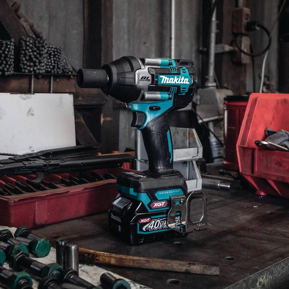 Makita 40V max XGT Brushless Cordless 4-Speed Mid-Torque 1/2 in. Impact Wrench Kit w/Detent Anvil, 2.5Ah