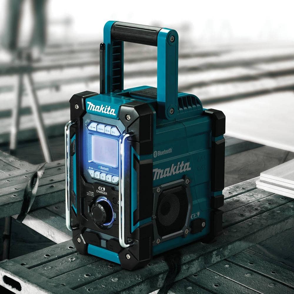 Makita 18V LXT/12V max CXT Lithium-Ion Cordless Bluetooth Job Site Charger/Radio, Tool Only