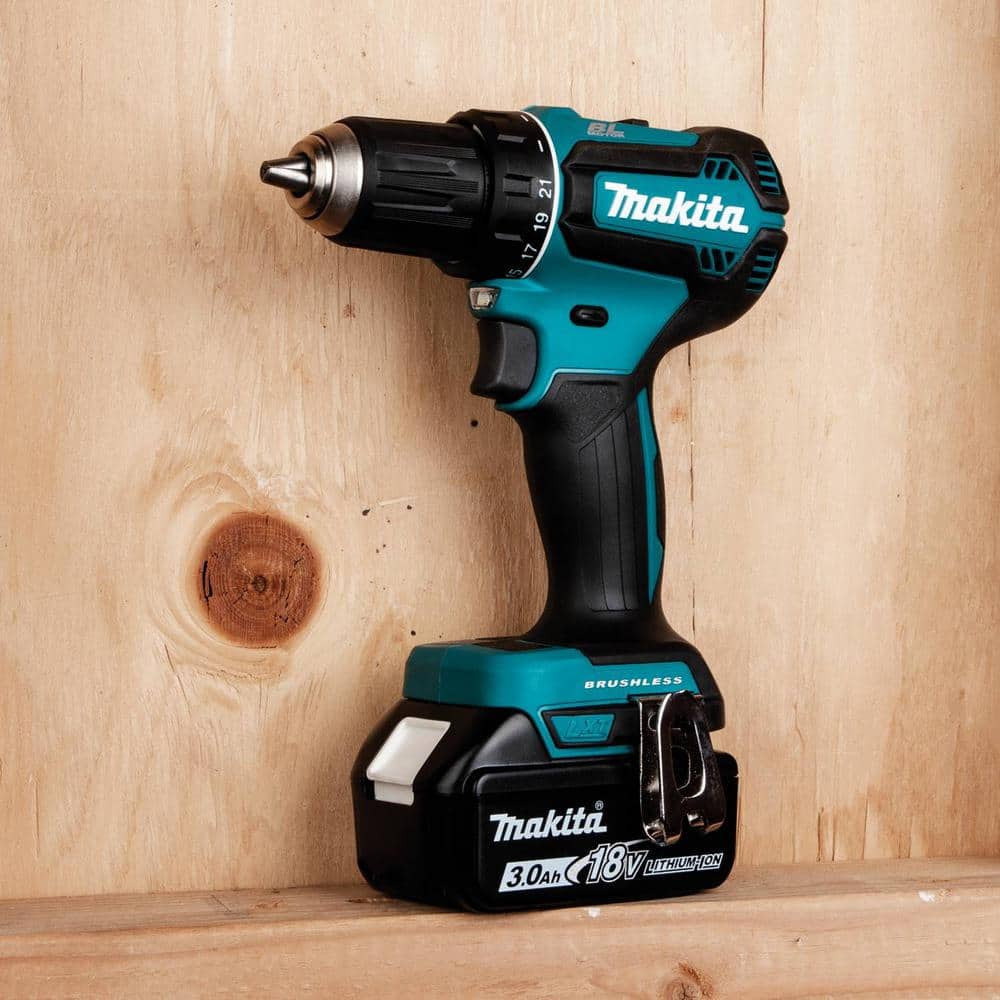 Makita 18V LXT Lithium‑Ion Brushless Cordless 1/2 in. Driver‑Drill Kit (3.0Ah, XFD131)