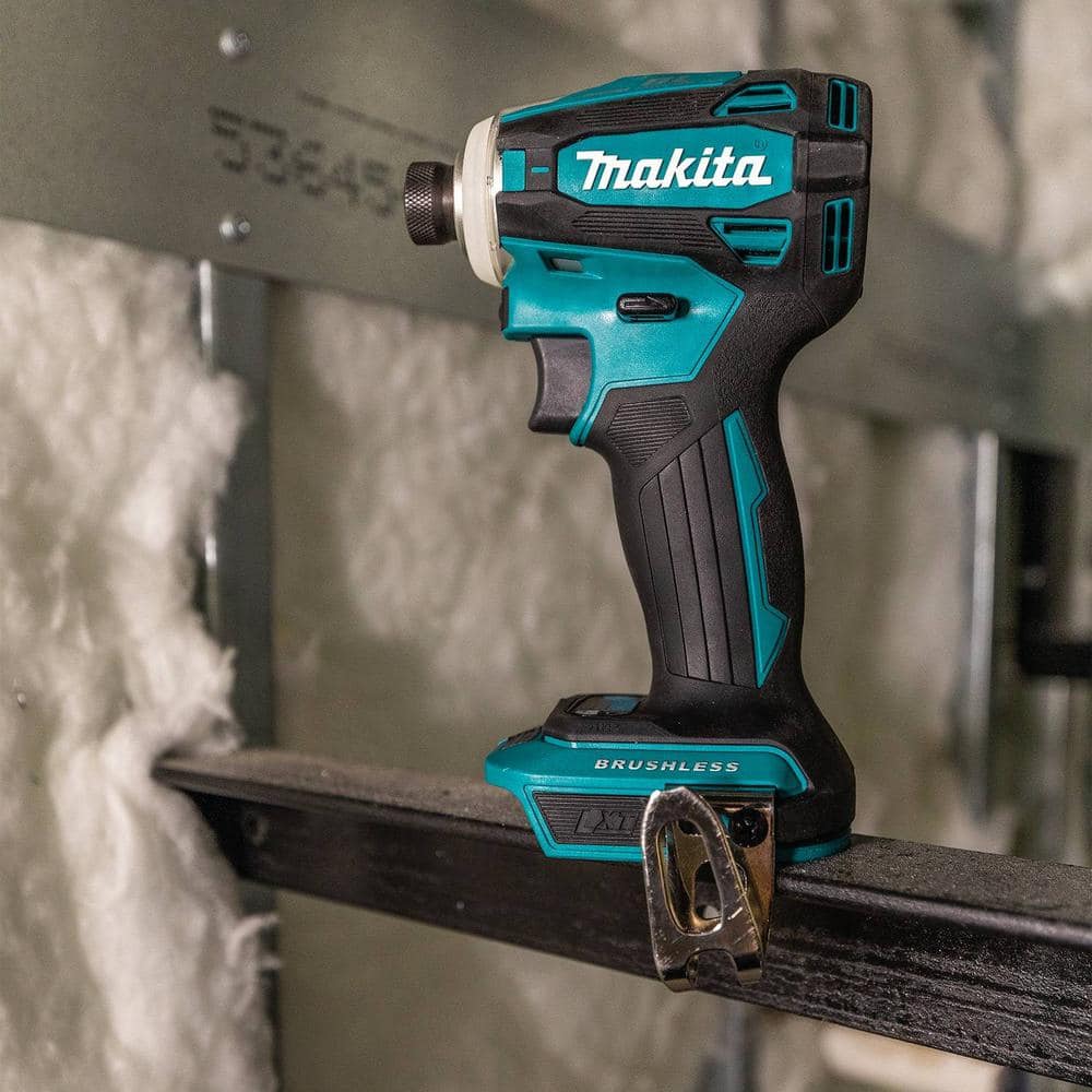 Makita 18V LXT Lithium-Ion Brushless Cordless Combo Kit 5.0 Ah (2-Piece)