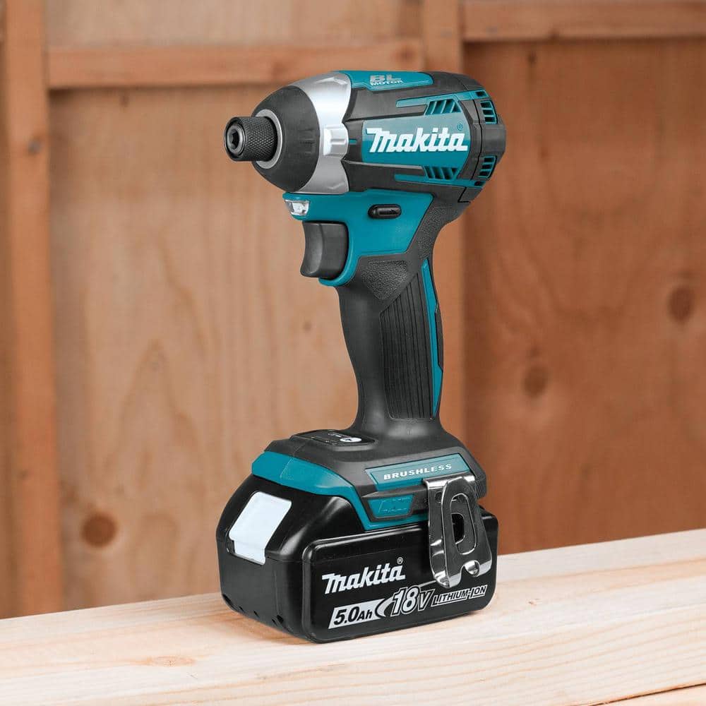 Makita 18V 5.0 Ah LXT Lithium-Ion Brushless Cordless Combo Kit (Hammer Drill/Impact Driver/Recipro Saw/Flashlight)