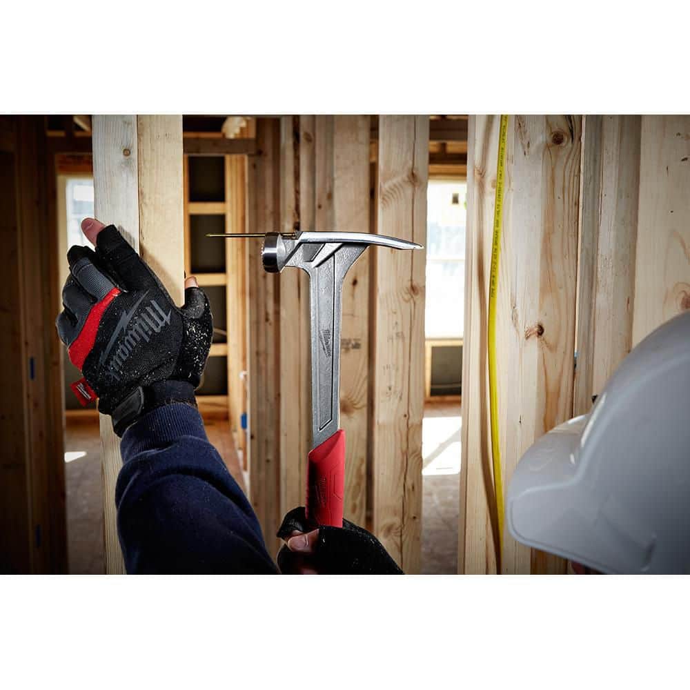 Milwaukee 17 oz. Smooth Face Framing Hammer with 12 in. Pry Bar (Shockshield Grip, Magnetic Nail Set)