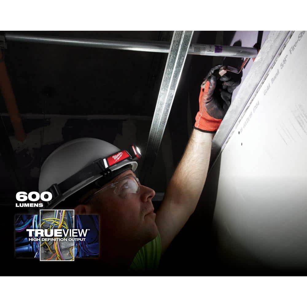 Milwaukee 550 Lumens REDLITHIUM USB Pivoting Flood Light & 600 Lumens USB Low-Profile Hard Hat Headlamp, TRUEVIEW LED (2-Pack)