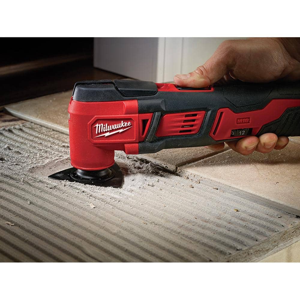 Milwaukee M18 18V Lithium-Ion Cordless Oscillating Multi-Tool Kit with 1.5Ah Battery, Charger & 8-Piece OMT Blade Set