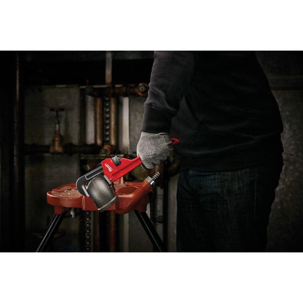 Milwaukee 8 in. Steel Pipe Wrench, 1 in. Jaw Capacity