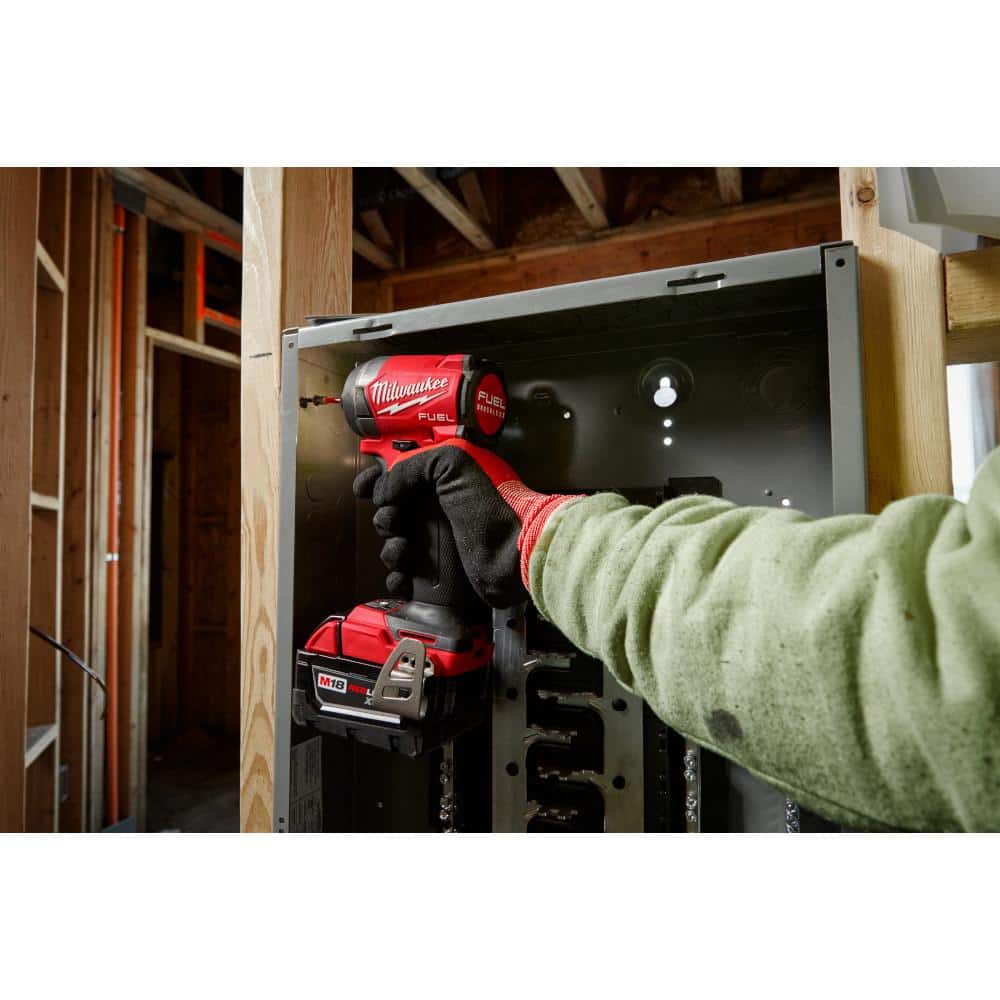 Milwaukee M18 FUEL 18-V Lithium Ion Brushless Cordless Combo Kit (2-Tool) with 2 Batteries, Charger and Random Orbit Sander