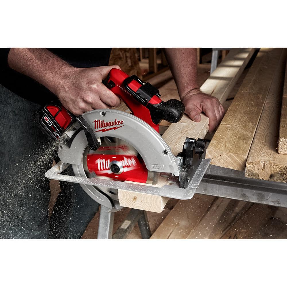 Milwaukee M18 FUEL GEN-2 18V Lithium-Ion Brushless Cordless SAWZALL Reciprocating Saw and 7-1/4 in. Circular Saw (2-Tool)