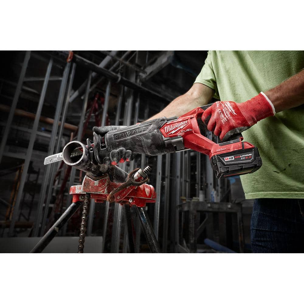 Milwaukee M18 FUEL ONE-KEY 18V Brushless Cordless SAWZALL Reciprocating Saw Kit with (2) 5.0Ah Batteries & Case