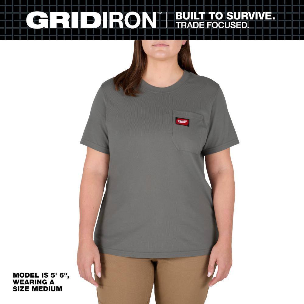 Milwaukee Women's Large Gray GRIDIRON Short Sleeve Pocket T-Shirt