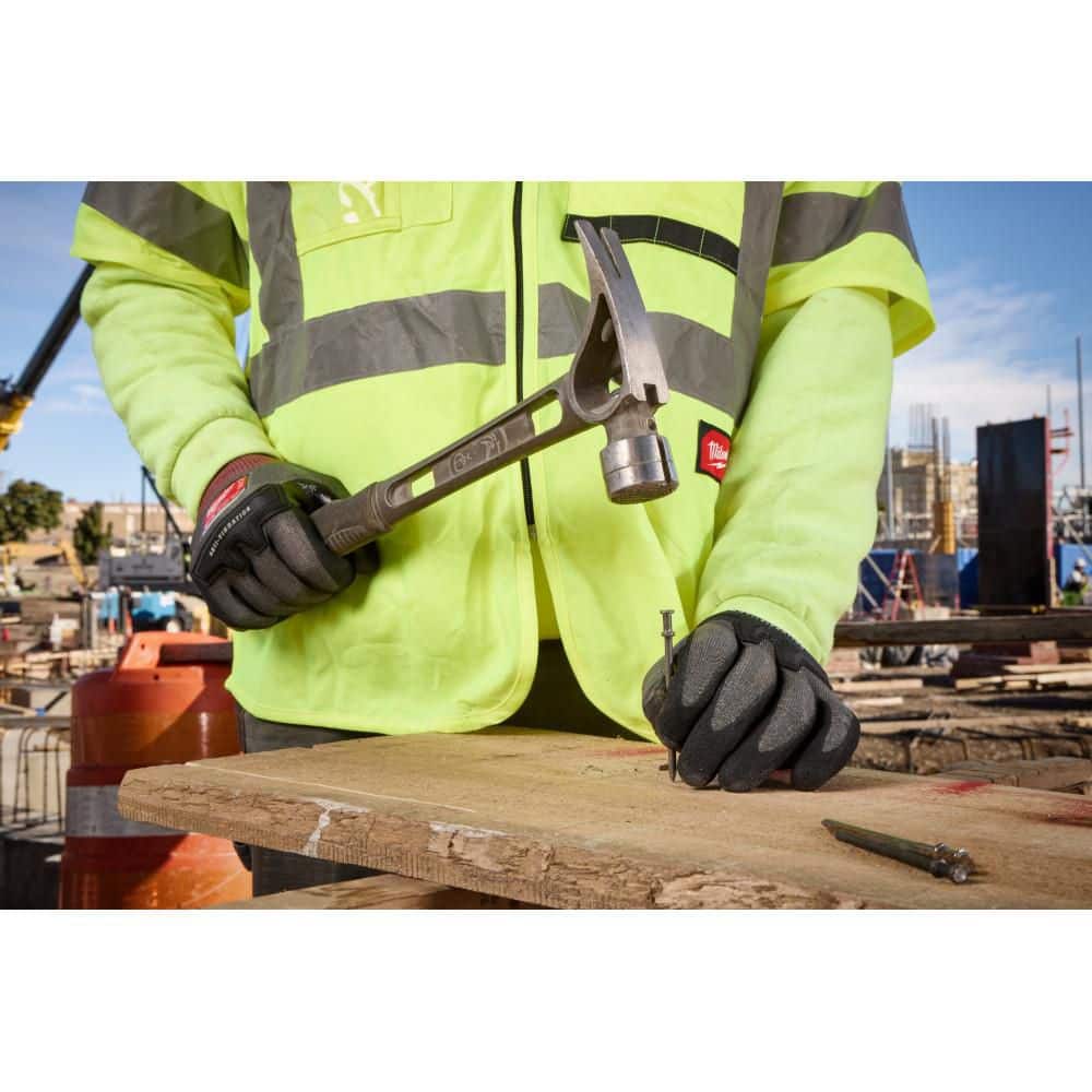 Milwaukee Small Anti-Vibration Cut Level 4 High Dexterity Nitrile Dipped Gloves