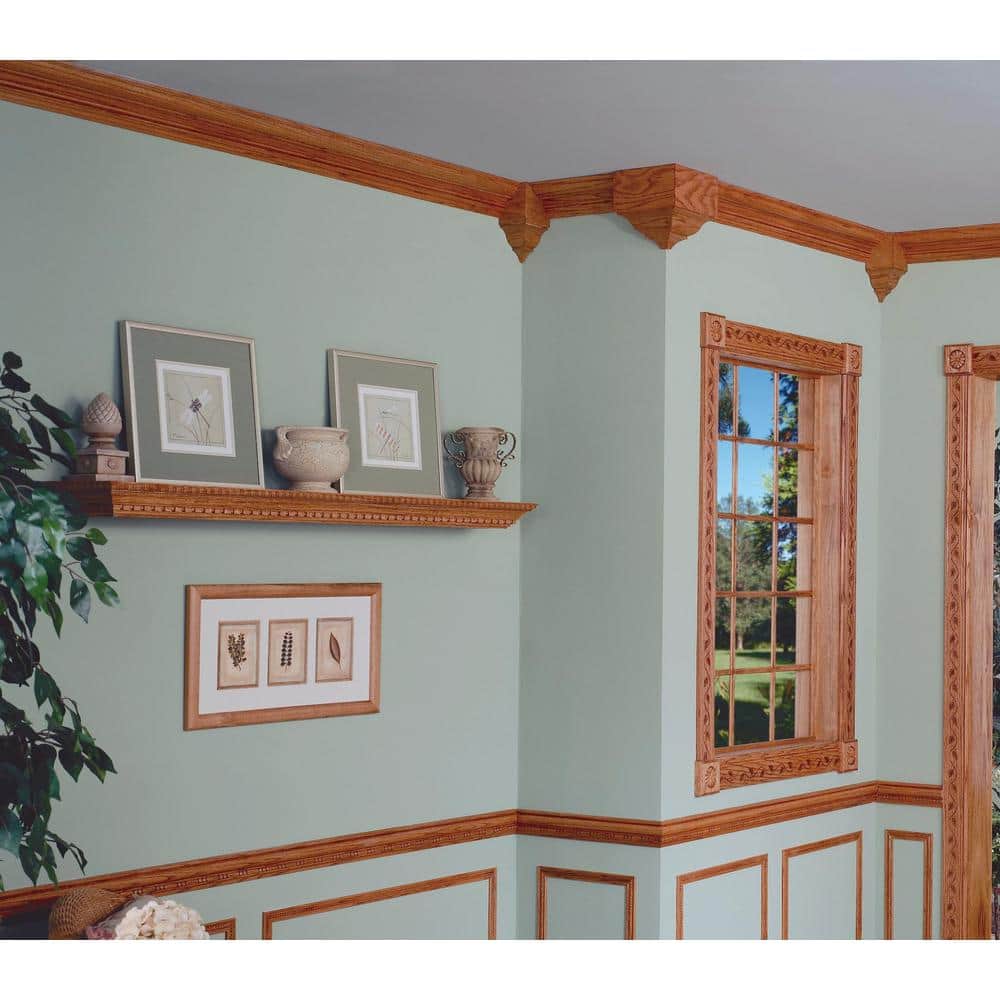 HOUSE OF FARA 3/4 in. x 4 in. - 1/2 in. x 8 ft. Oak Crown Moulding