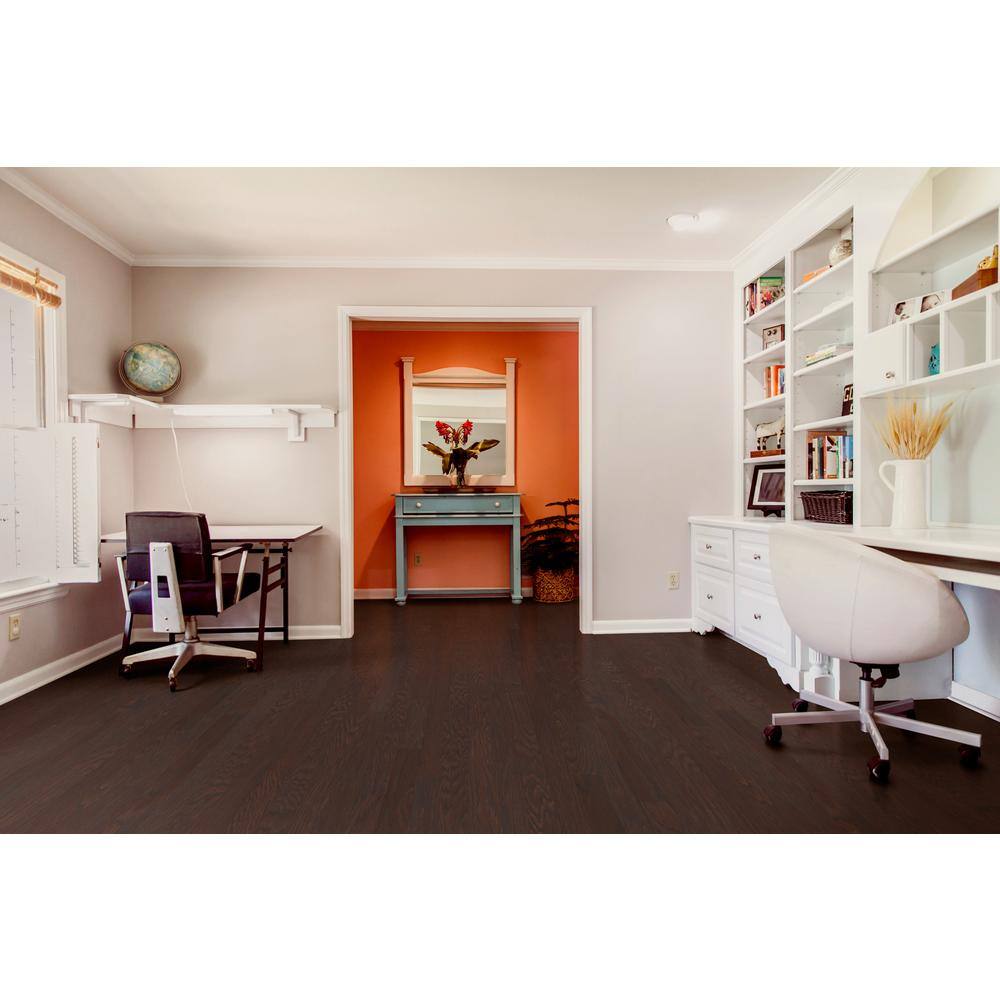 Shaw Bradford 3 Nutmeg Red Oak 3/8 in. T X 3.25 in. W Tongue and Groove Engineered Hardwood Flooring (23.76 sq.ft./case)