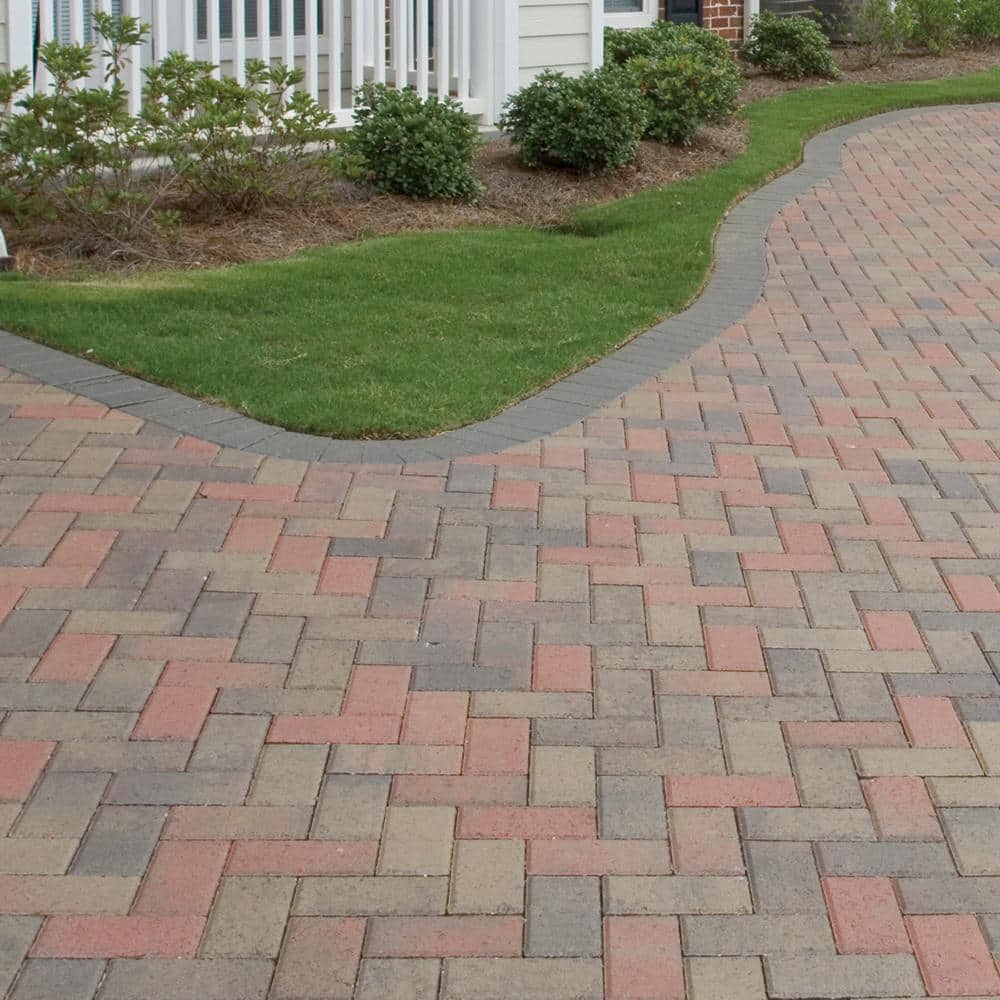 Pavestone Holland 7.87 in. L x 3.94 in. W x 2.36 in. H 60 mm Old Town Blend Concrete Paver (480 Pieces/103 Sq Ft/Pallet)