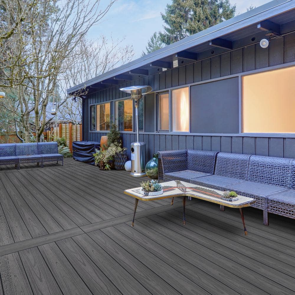 CREATIVE SURFACES Platinum Oak Composite Decking Boards - 4 Planks