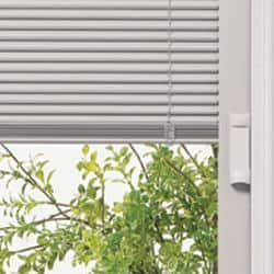 Masonite 36 in. x 80 in. Premium Clear 1/2-Lite Mini-Blind Right-Hand Inswing Primed Steel Prehung Front Exterior Door