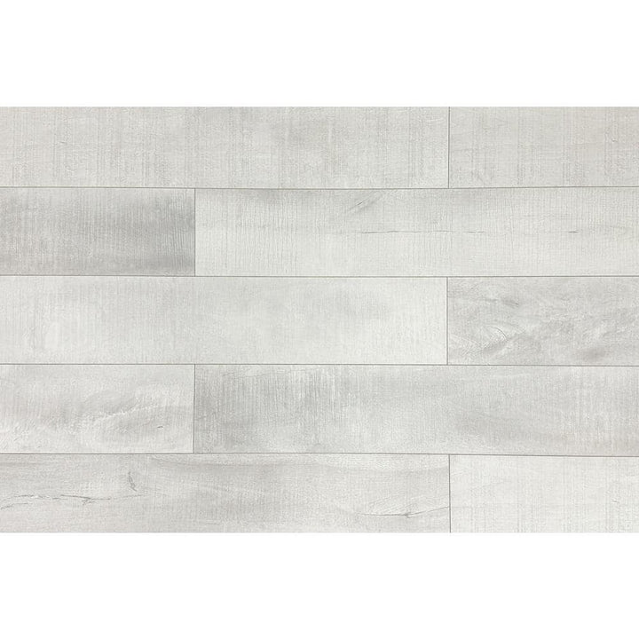 Montserrat Summa Pristine White 14 mm T x 7.75 in. W HDF Waterproof AC5 Click Lock Laminate Wood Flooring (23.09 sq. ft./case)
