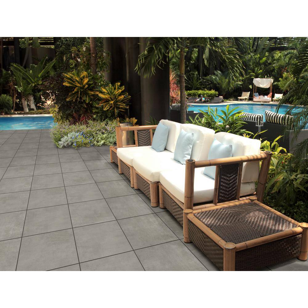 CODIAK Cement Gray 24 in. x 24 in. x 0.78 in. Porcelain Paver Floor Tile (30 pieces/116.25 sq. ft./pallet)