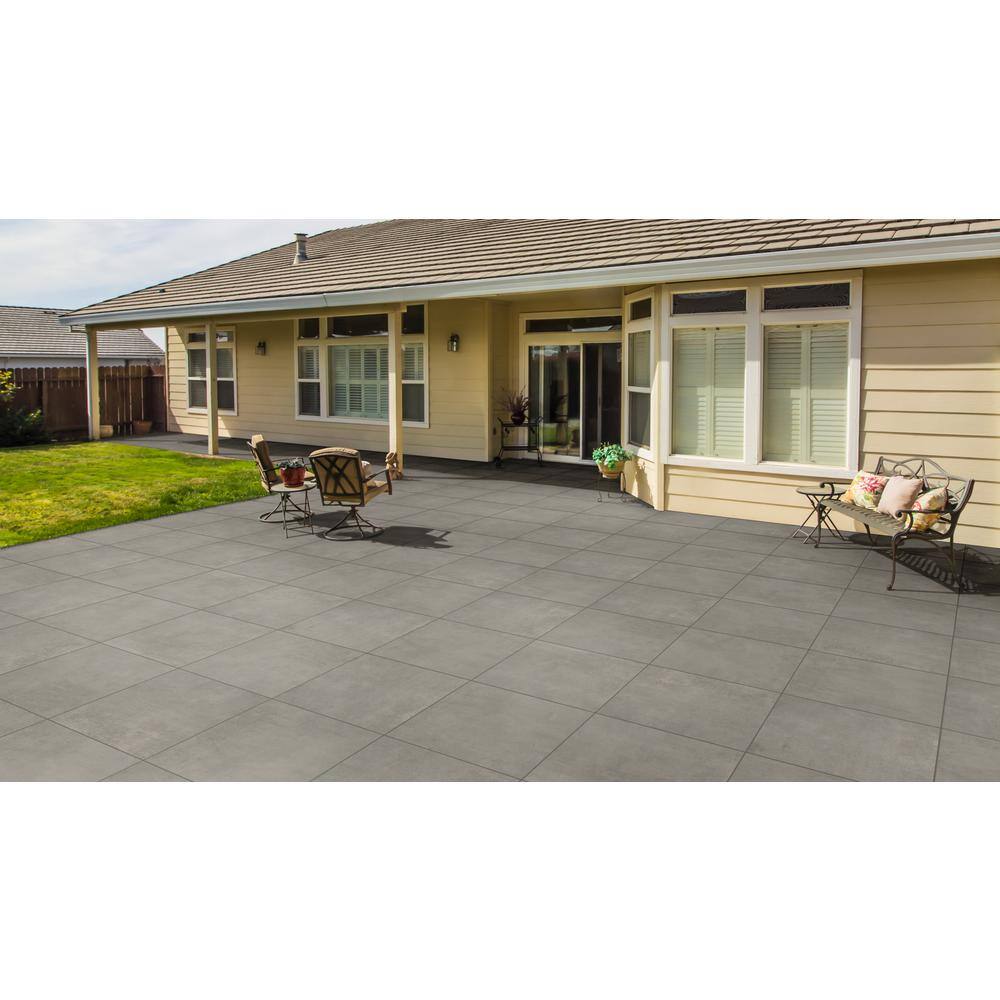 CODIAK Cement Gray 24 in. x 24 in. x 0.78 in. Porcelain Paver Floor Tile (60 pieces/232.5 sq. ft./pallet)