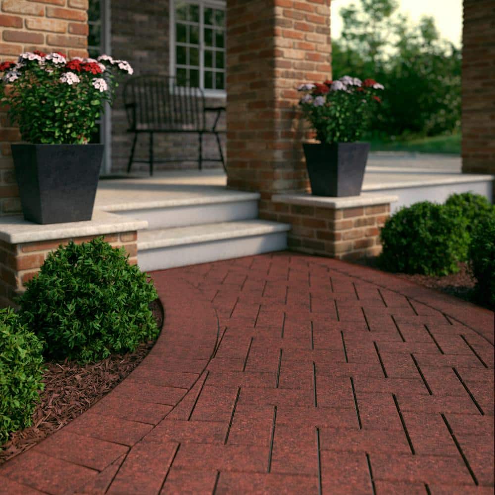 Pavestone Holland 7.87 in. L x 3.94 in. W x 1.77 in. H 45 mm Red Charcoal Concrete Paver (672-Piece/145 sq. ft./Pallet)