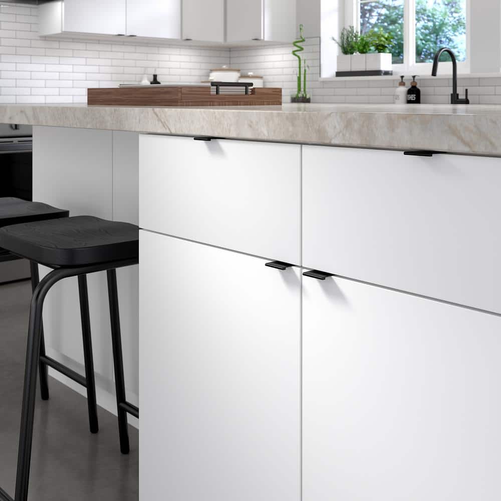 Richelieu 1 in. (25 mm) Brushed Black Contemporary Drawer Edge Pull