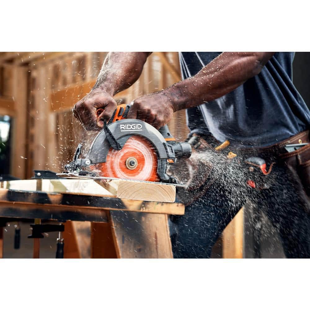 RIDGID 18V Cordless 6-1/2 in. Circular Saw Kit with (1) 4.0 Ah Battery and Charger