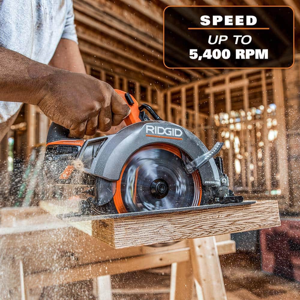 RIDGID 18V Brushless Cordless 7-1/4 in. Circular Saw Kit with 4.0 Ah MAX Output Battery and Charger with Extra Blade