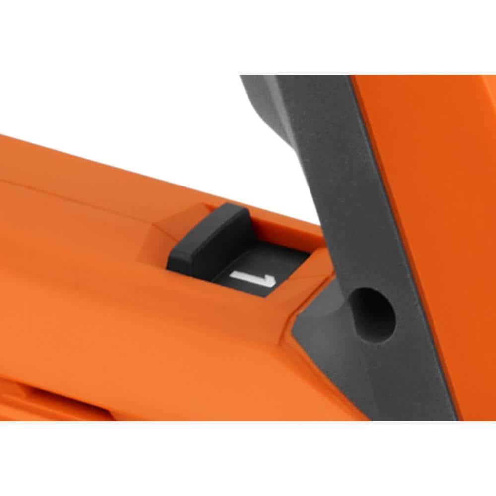 RIDGID 18V Cordless Grease Gun (Tool Only)