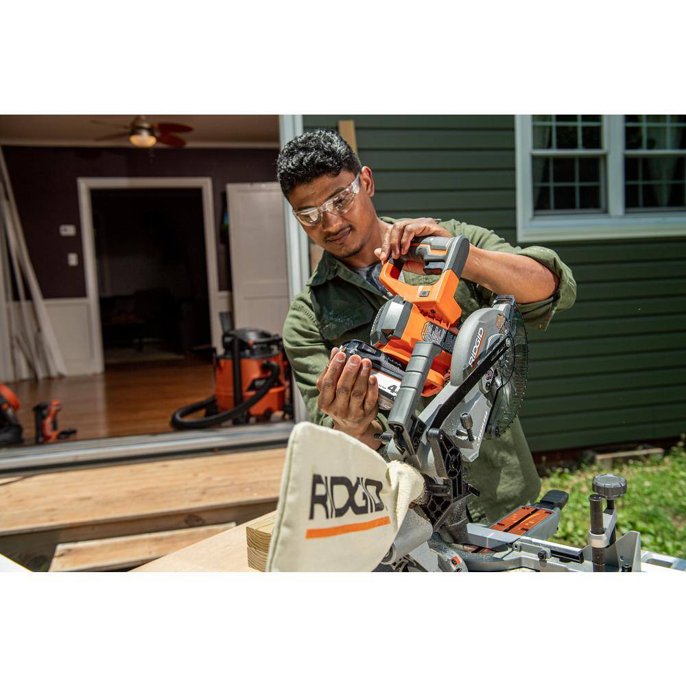 RIDGID 18V Lithium-Ion 4.0 Ah Battery 2-Pack