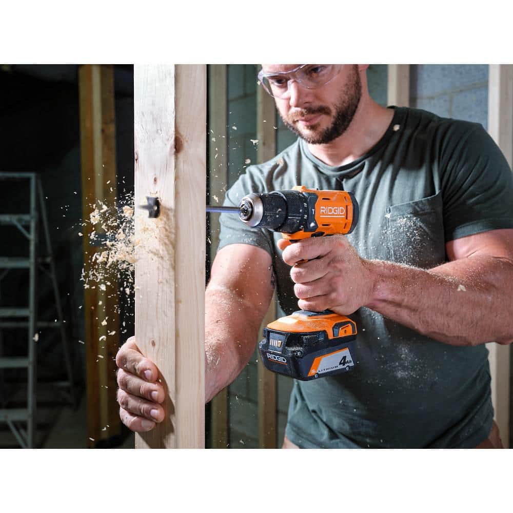 RIDGID 18V Lithium-Ion (2) 4.0 Ah Battery Starter Kit with Charger and Bag