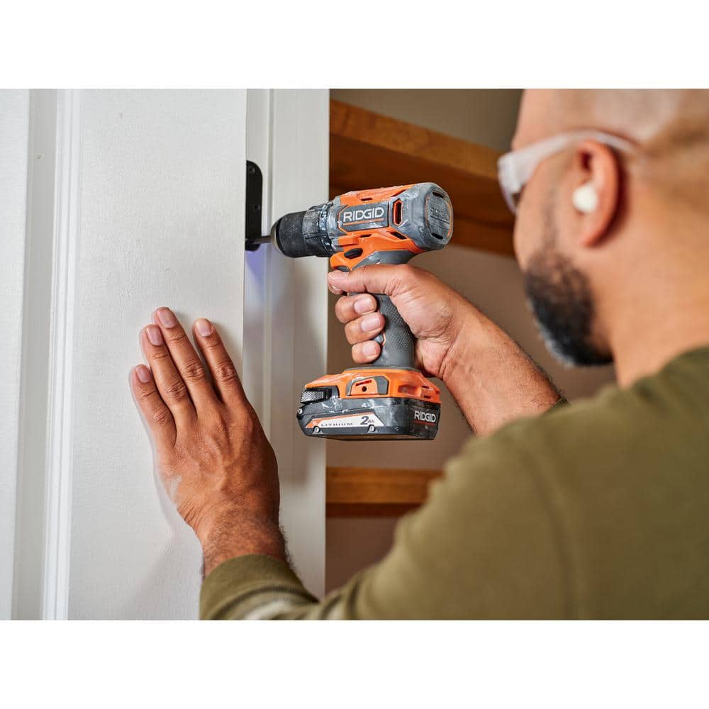 RIDGID 18V Cordless 2-Tool Combo Kit with 2.0 Ah Battery, 4.0 Ah Battery, Charger, and Tool Bag