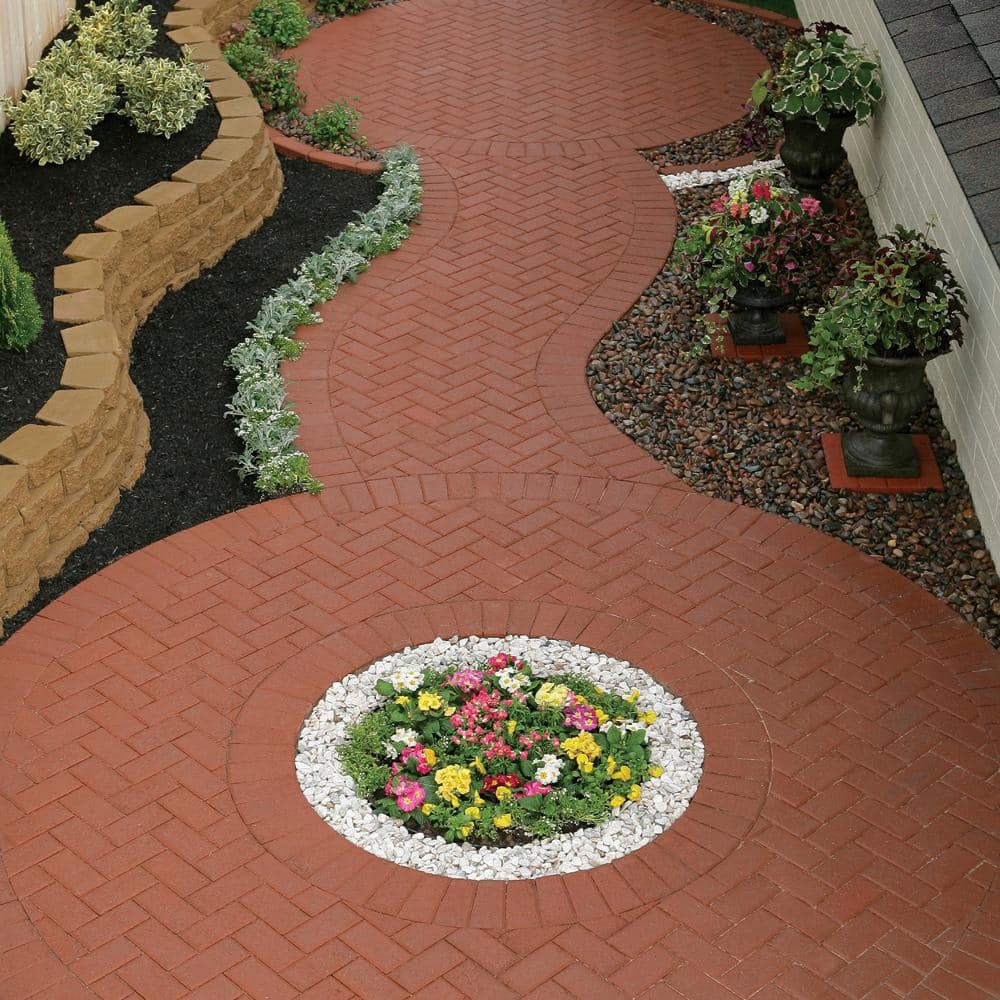 Pavestone Holland 7.87 in. L x 3.94 in. W x 1.77 in. H Red Concrete Paver (672-Pieces/145 sq. ft./Pallet)