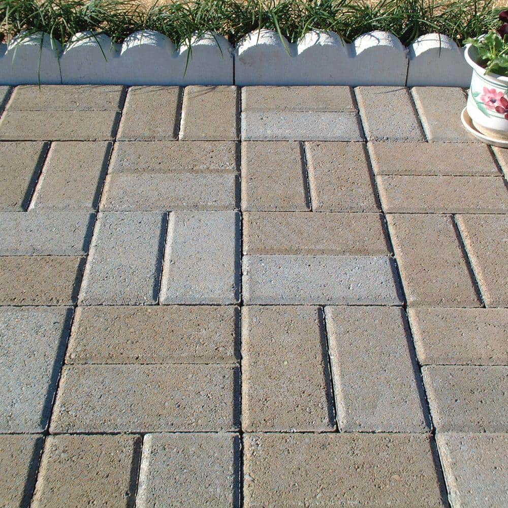 Pavestone Holland 45 mm 7.87 in. L x 3.94 in. W x 1.77 in. H Rivertown Blend Concrete Paver ( 672-Piece/145 sq. ft./Pallet)